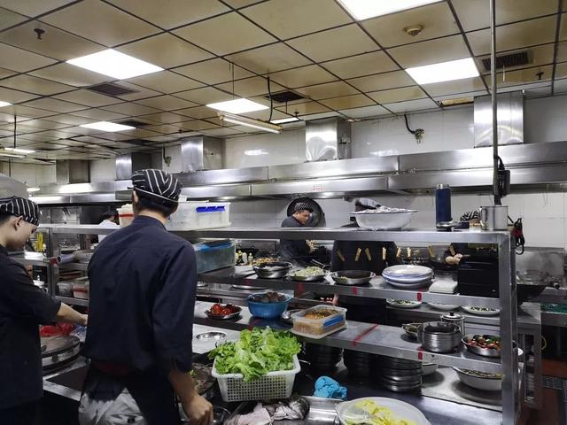 文不文明大家來(lái)評(píng)!你常去的嘉凱城餐飲店后廚抽檢狀況&ldquo;大曝光&rdquo;