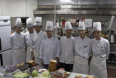 企業(yè)食堂承包與餐飲管理 湛江、珠海、廣州的實踐與思考